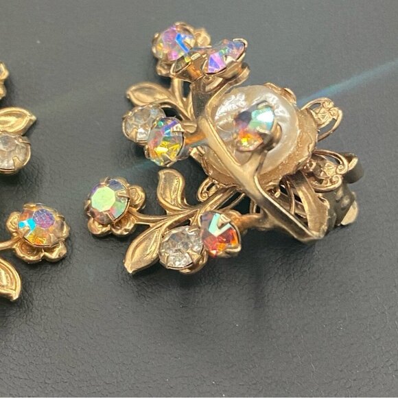 Gorgeous Baroque Style AB Crystal and Faux Pearl Vintage Clip On Earrings - Picture 5 of 11